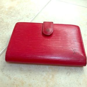 Authentic LV Viennois red leather kisslock bifold.